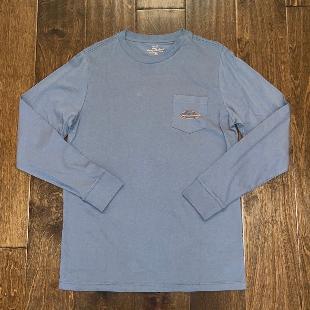 NWT VV Boys' Reel Vineyard Vines Logo Tee Glow in the Dark - M $ firm